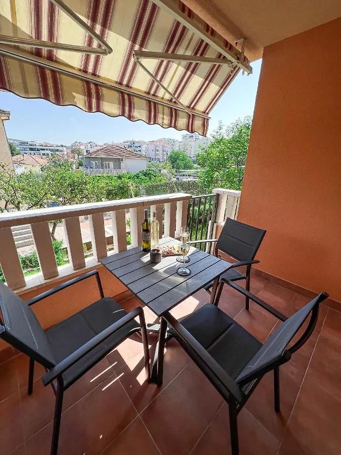 Holiday Star Apartment Trogir 0*,  Hırvatistan