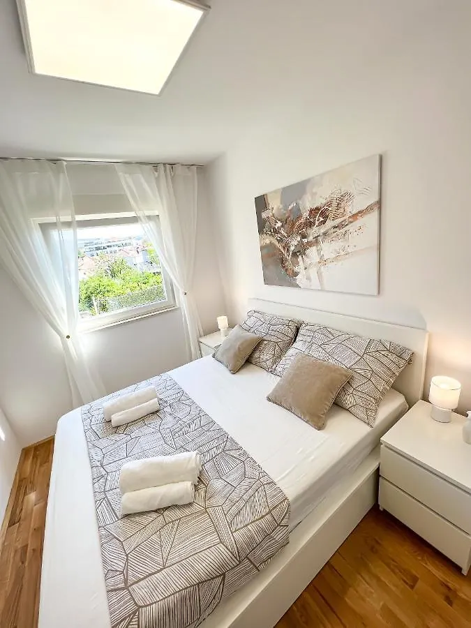 Holiday Star Apartment Trogir 0*,  Hırvatistan